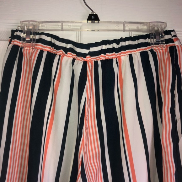 Flowy pants - Picture 2 of 2